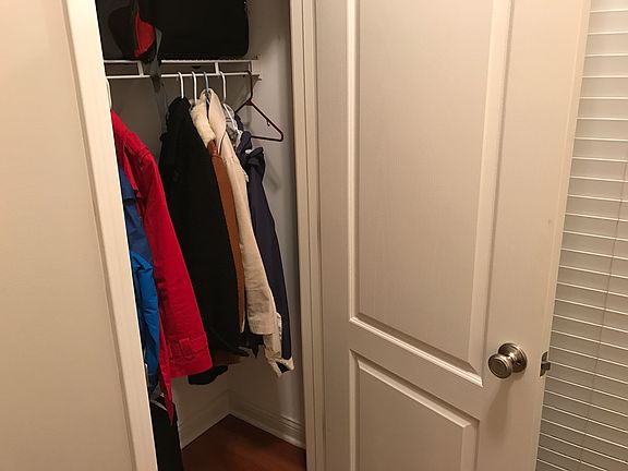 3rd image of 2871 Laura Lynn Ln