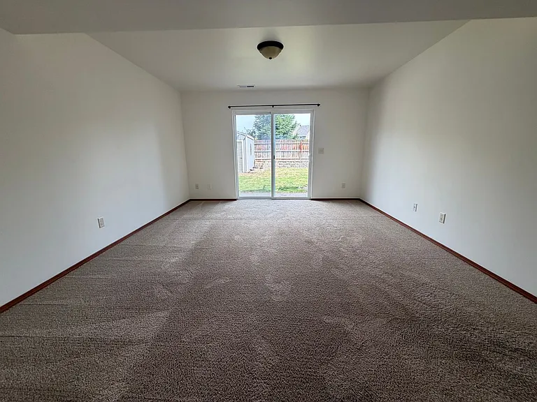 2581 NE Noble Loop — Photo 18