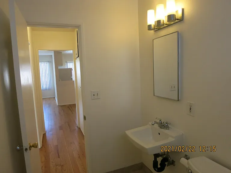 2329 Wellesley Ave #9 — Photo 18