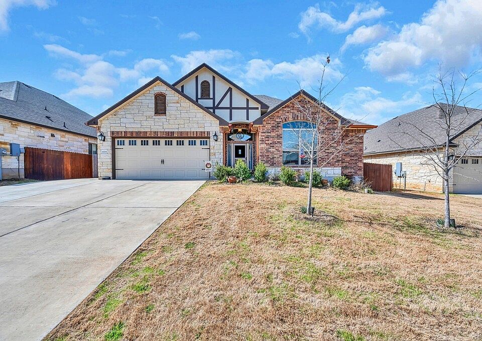 1st image of 416 Picardy Pl