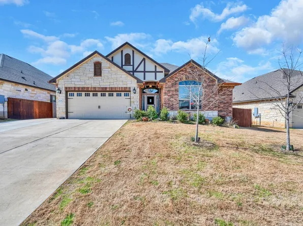 416 Picardy Pl, Woodway, TX 76712