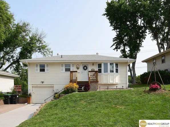 13720 Wright St, Omaha, NE 68144