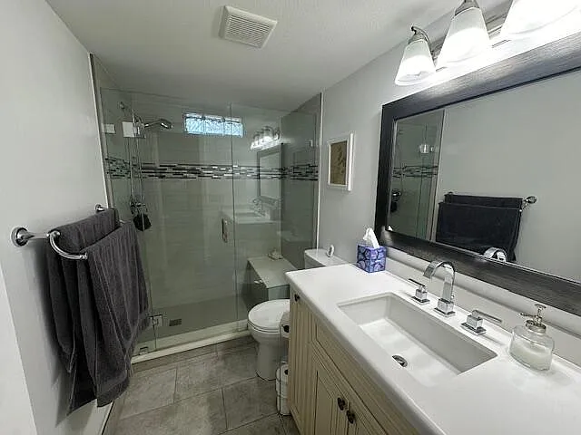2615 NE 3rd Ct #112 — Photo 2