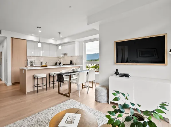 150 James Rd #416, Pt Moody, BC V3H 2S4