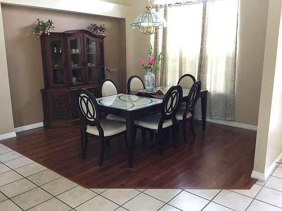 3rd image of 7827 Canyon Lake Cir
