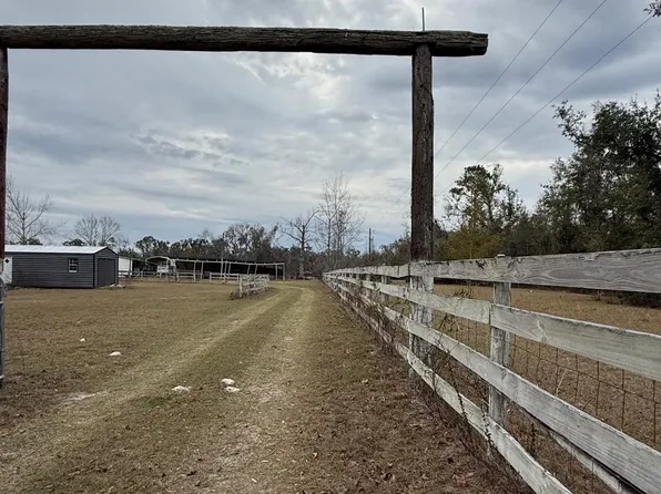 6169 SW 57th Way, Jasper, FL 32052