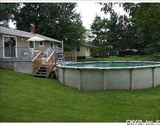 2nd image of 5815 Winacre Dr