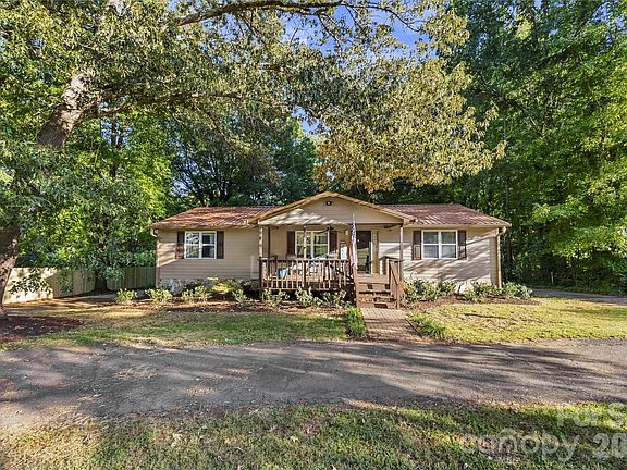 3rd image of 7316 Neal Rd