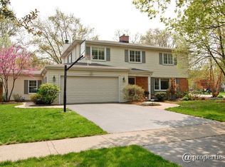 1874 Grove Dr, Northfield, IL