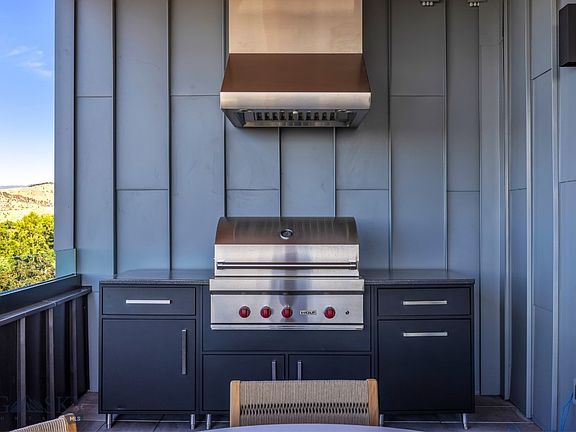 5th image of 315 N Tracy Ave #601