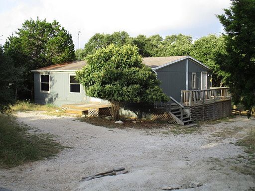 1st image of 996 Cypress Dr