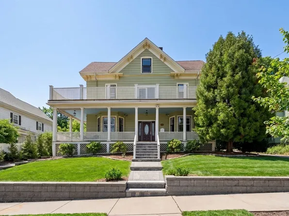 121 Prospect Ave, Quincy, MA 02170