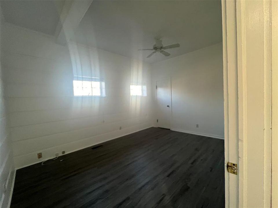 1st image of 7 Parkway #1
