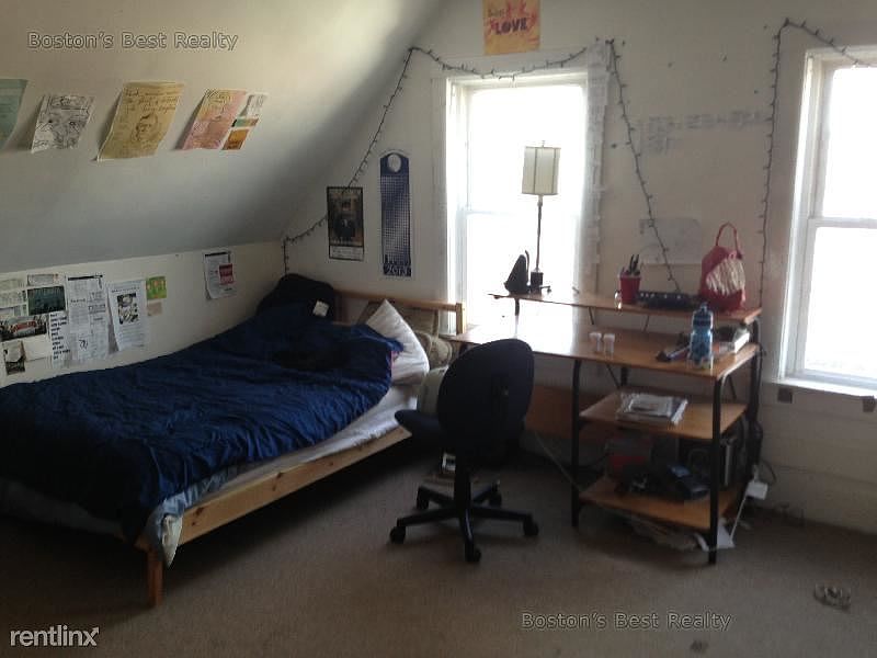 2nd image of 13 Pratt St #1Y2