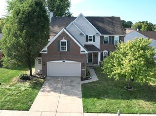9917 Rainbow Falls Ln, Fishers, IN 46037
