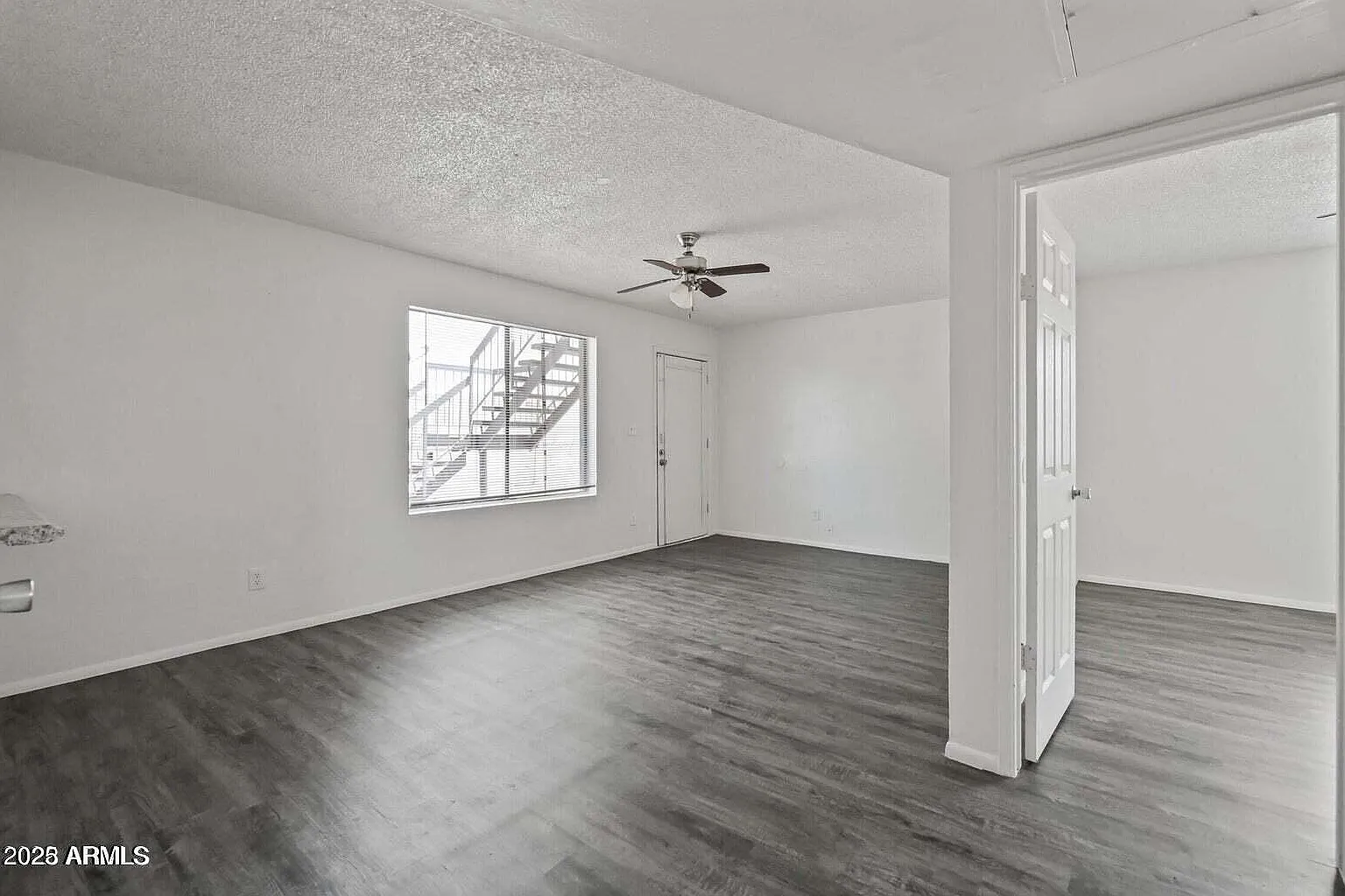 2 bed, 1.0 bath, 900 sqft, $999 — Photo 4
