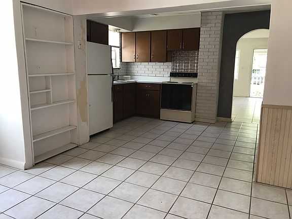 5th image of 2300A Musselwhite Ave