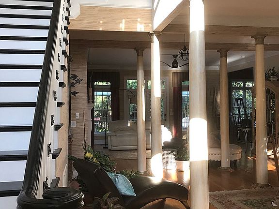 Open Concept First Floor