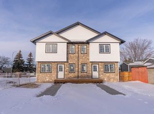 5139 48th St, Innisfail, AB T4G1L8