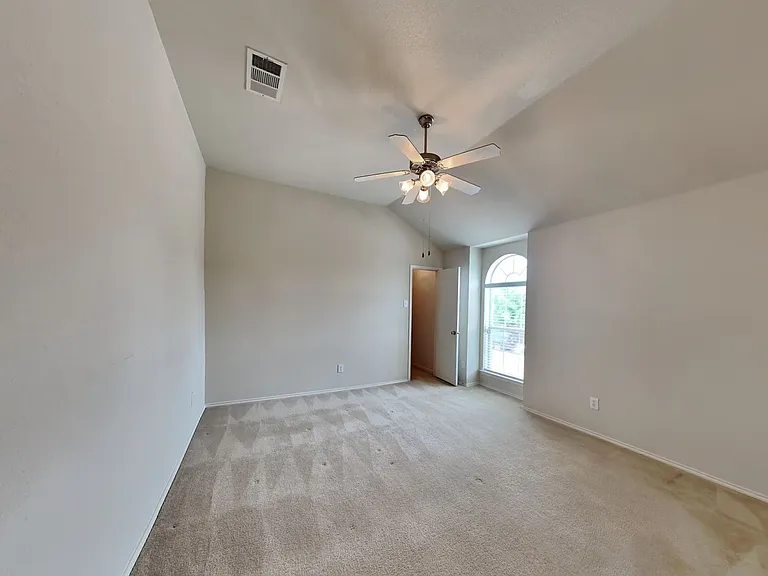 9045 Trail Blazer Dr — Photo 15