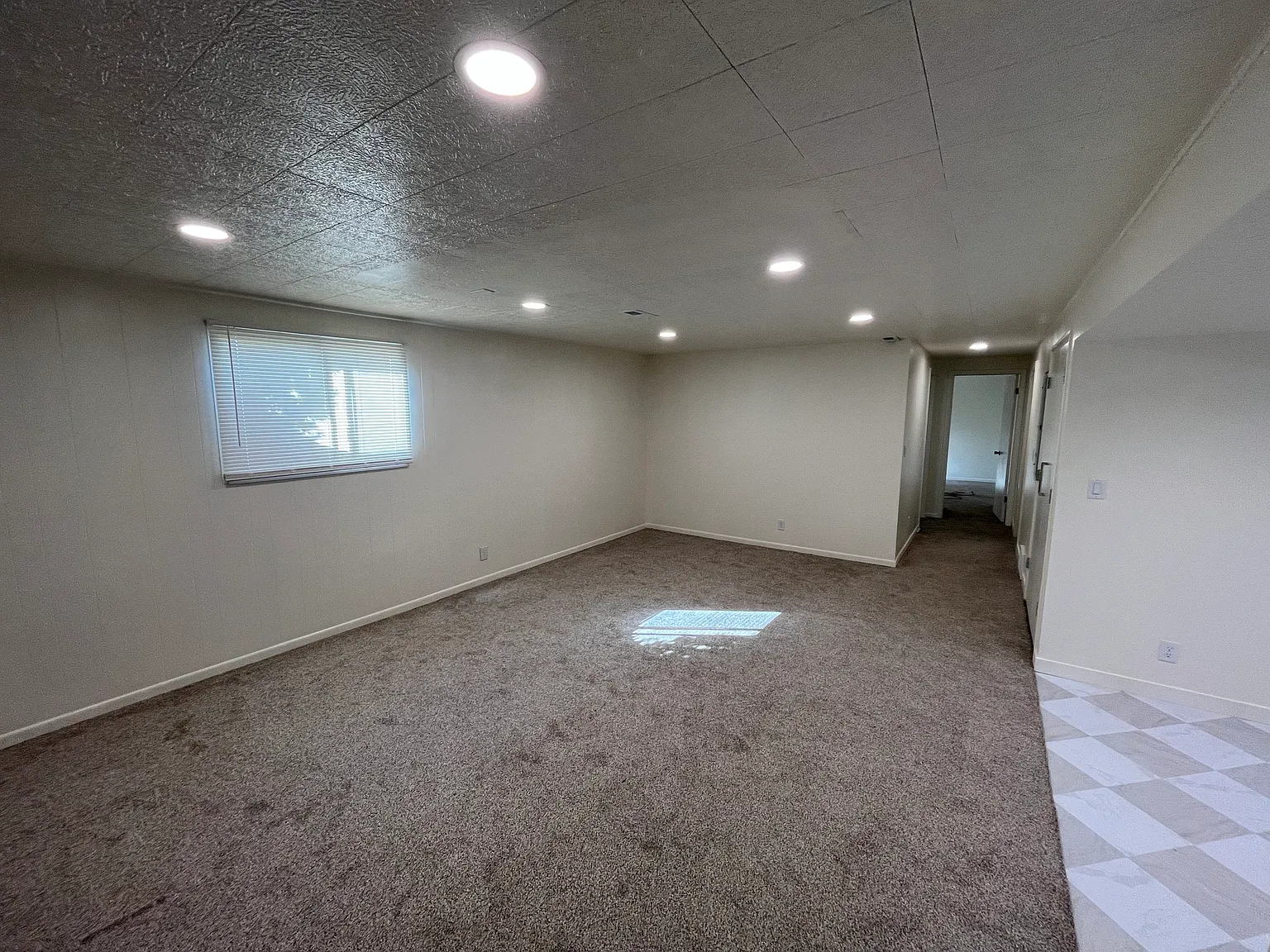 3 bed, 1300 sqft, $1,800 — Photo 4