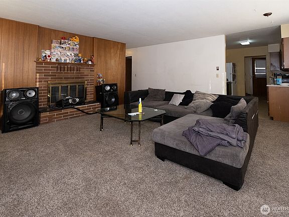 5th image of 2214 2216 Dean Avenue