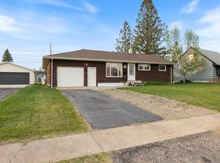 207 Dorchester Dr, Hoyt Lakes, MN 55750