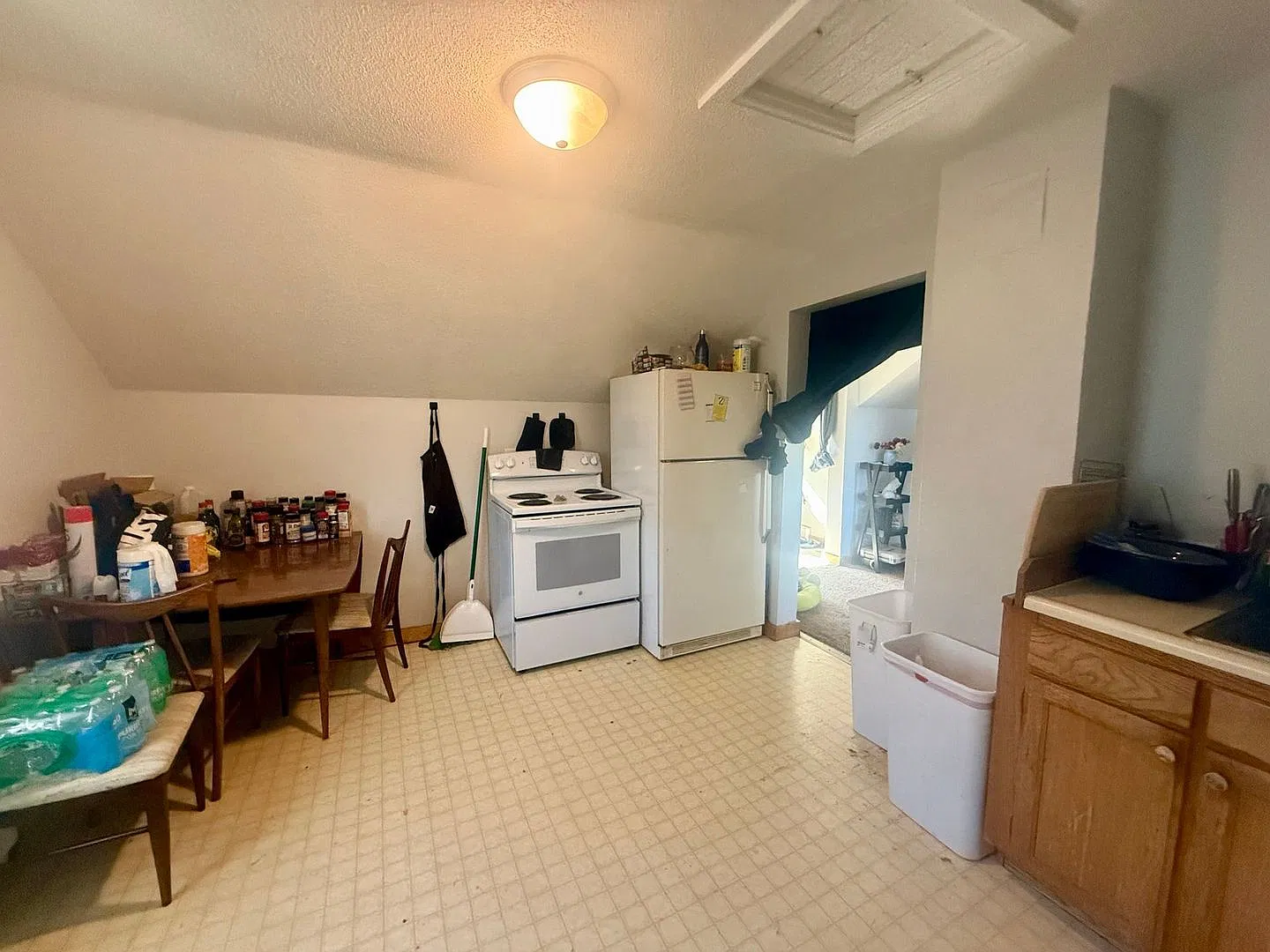 615 Elm St — Photo 2