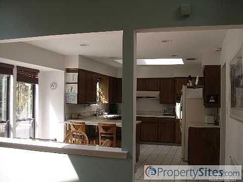 2nd image of 5 Ibsen Ct