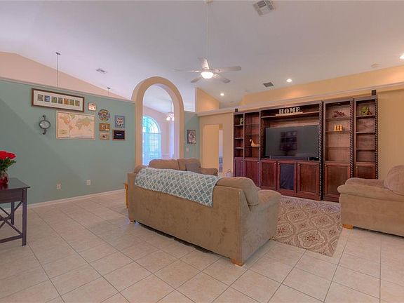 4th image of 1058 Kerwood Cir