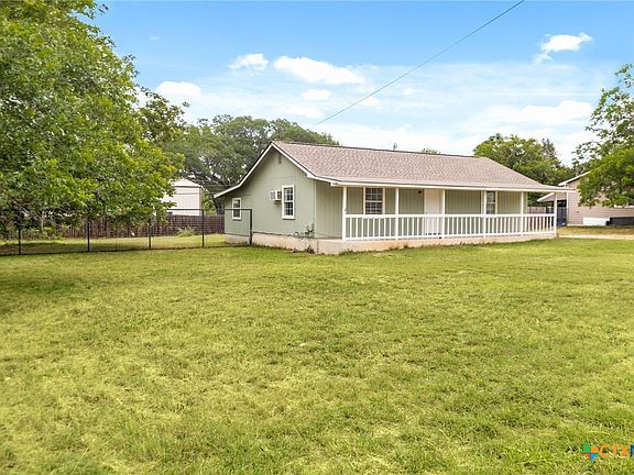 2nd image of 1582 Green Hill Dr