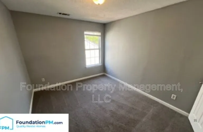 1530 Estacada Way — Photo 21