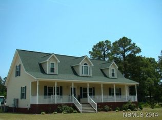 125 Holland Dr, New Bern, NC 28560
