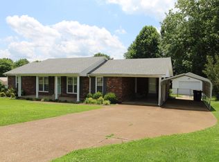 66 Teakwood Dr, Lexington, TN 38351
