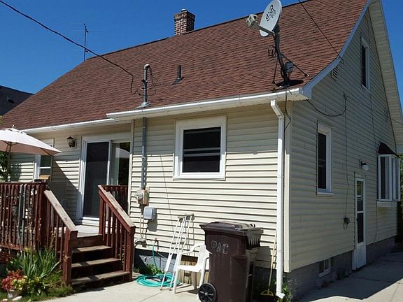 3rd image of 207 Larke Ave