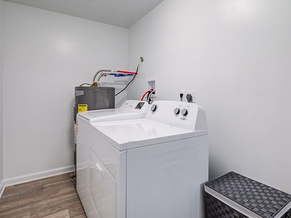 2nd image of 2900 Coronet Ln APT 301
