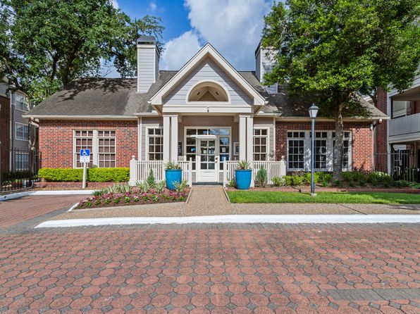 2828 Greenbriar Dr APT 1117