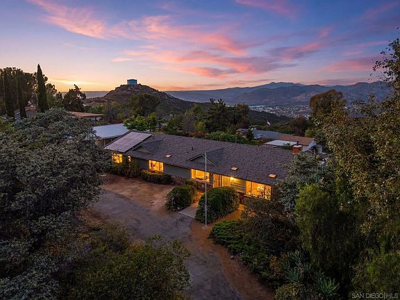 2nd image of 133 La Cresta Heights Rd