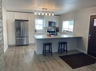 5994 Cedar St, Abrams, WI 54101