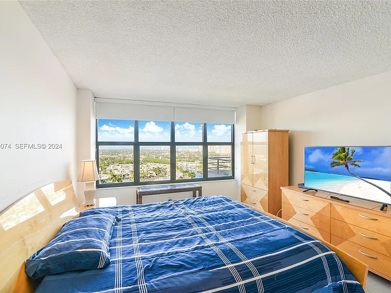 2500 Parkview Dr #1610 — Photo 10