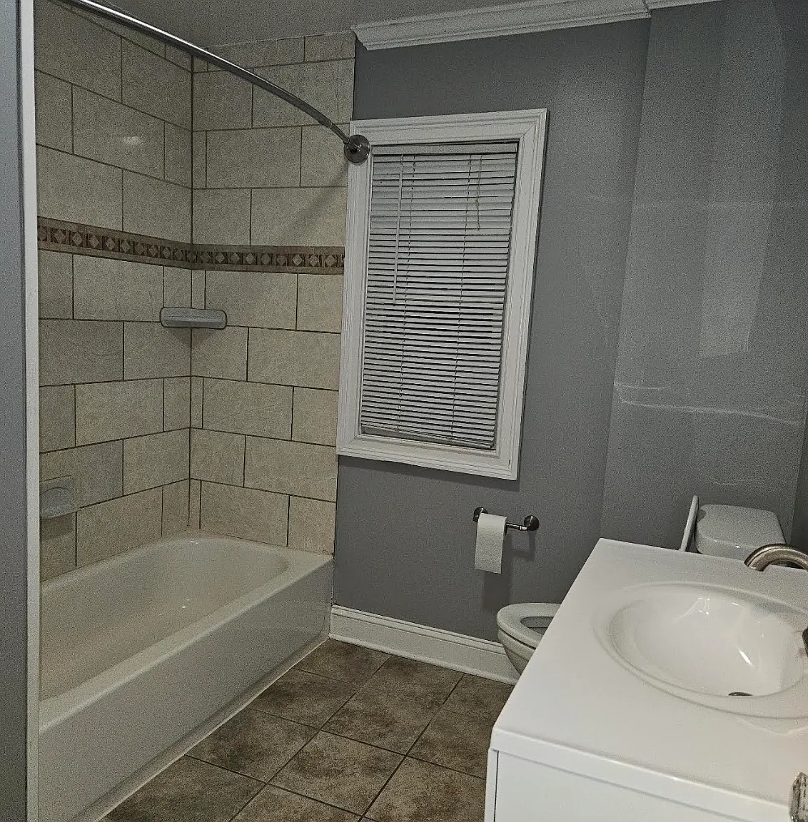 3 bed, 1297 sqft, $2,600 — Photo 4