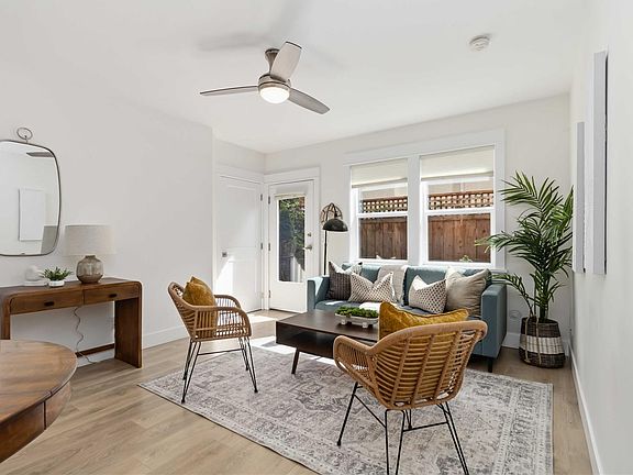 3rd image of 949 Pembroke St #2