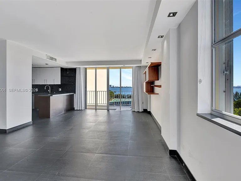 11111 Biscayne Blvd #9B-928 — Photo 10