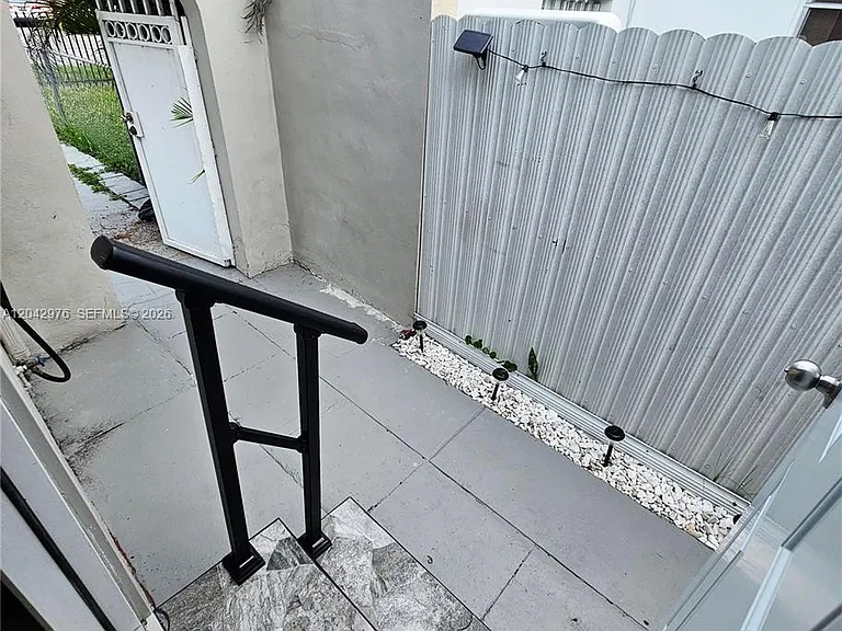 0 NW 51st Ave #STUDIO — Photo 2