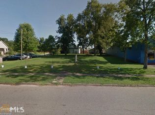 84 E Johnston St, Forsyth, GA 31029