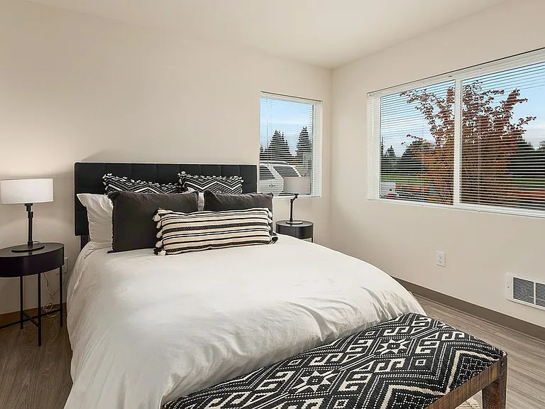 Four Pines Apartments — Photo 7