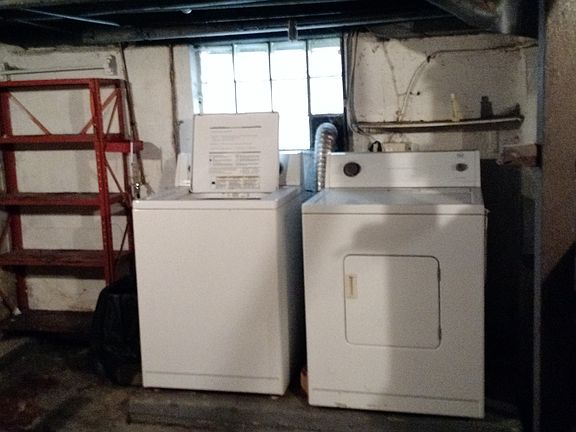 Laundry - gas dryer