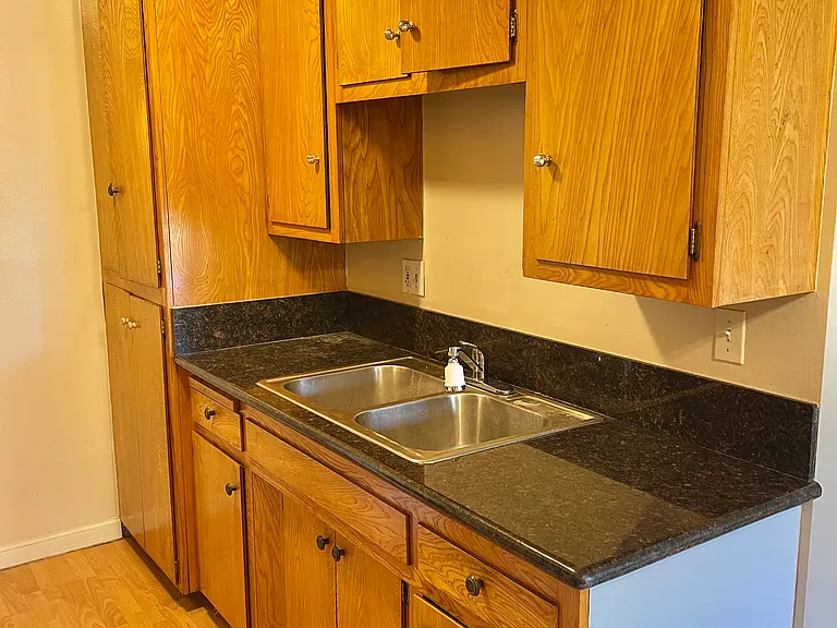 3146 Rowena Ave #6 — Photo 3