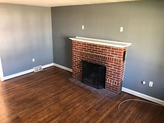 5th image of 122 Woodrow Ave