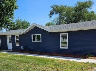 402 Marquette Rd, Machesney Park, IL 61115